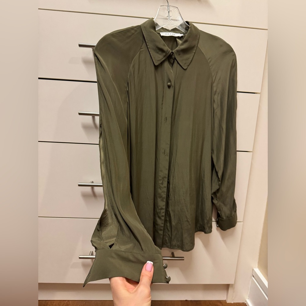 FRAME 100% silk blouse with bell sleeves with a slit, olive, size XS - Picture 8 of 17